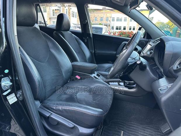 Toyota Vanguard 2013 Matt Black