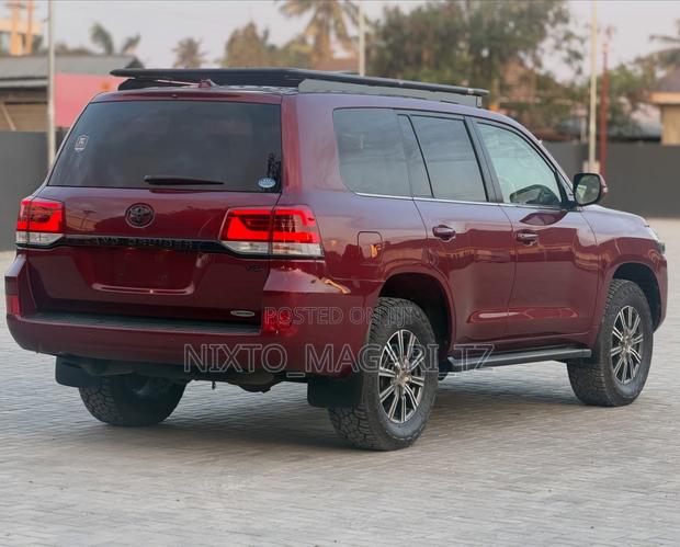 Toyota Land Cruiser 2017 Burgundy