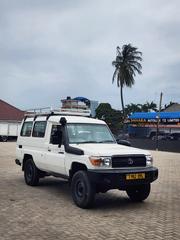 Toyota Land Cruiser 2007 White for sale