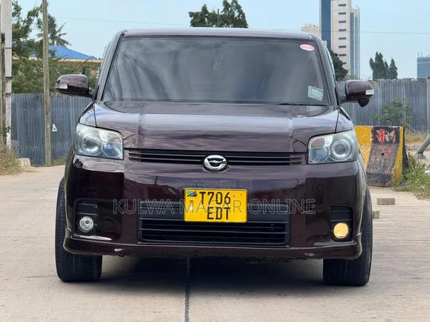 Toyota Corolla Rumion 2008 Maroon