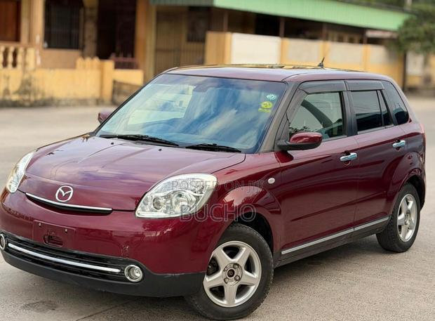 Mazda Verisa 2012 Maroon