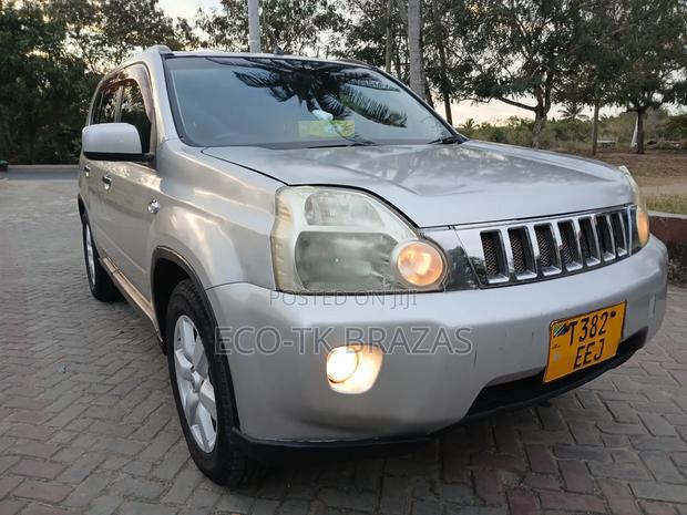 Nissan X-Trail 2012 Silver