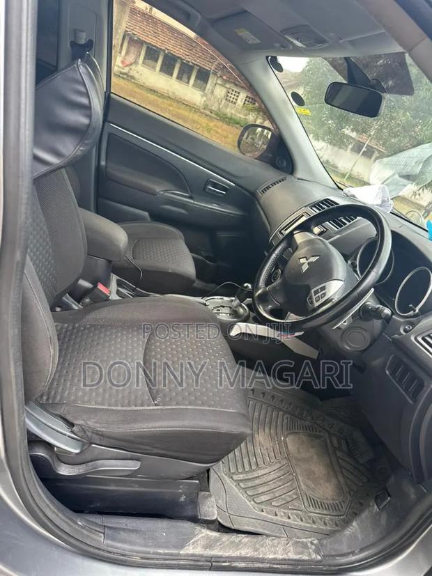 Mitsubishi RVR 2010 Gray