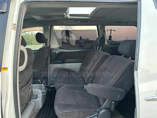 Toyota Alphard 2006 White