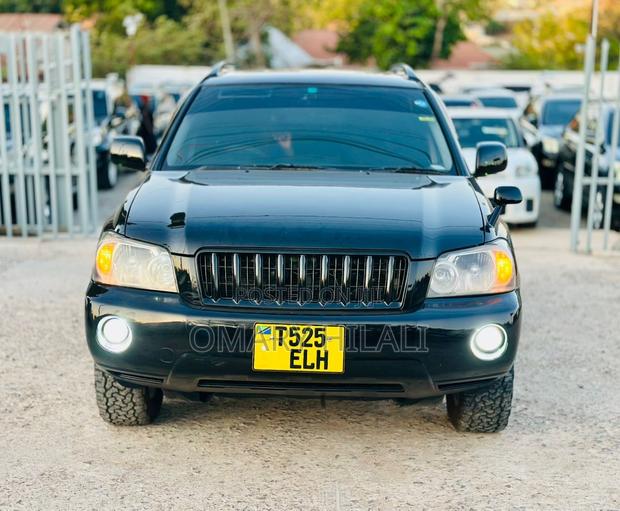 Toyota Kluger 2003 Black