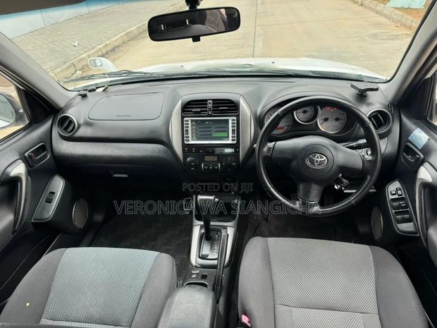 Toyota RAV4 2004