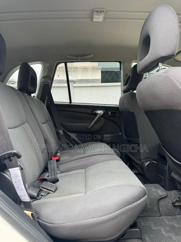 Toyota RAV4 2004