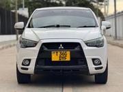 Mitsubishi RVR 2010 White for sale