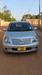 Toyota IST 2004 Silver for sale