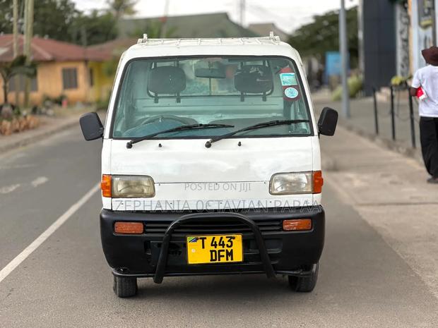 Suzuki Super Carry 2003 White