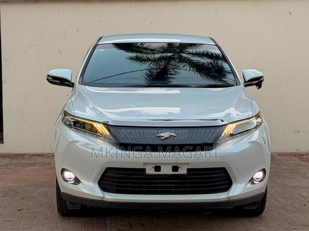 Toyota Harrier 2015 White