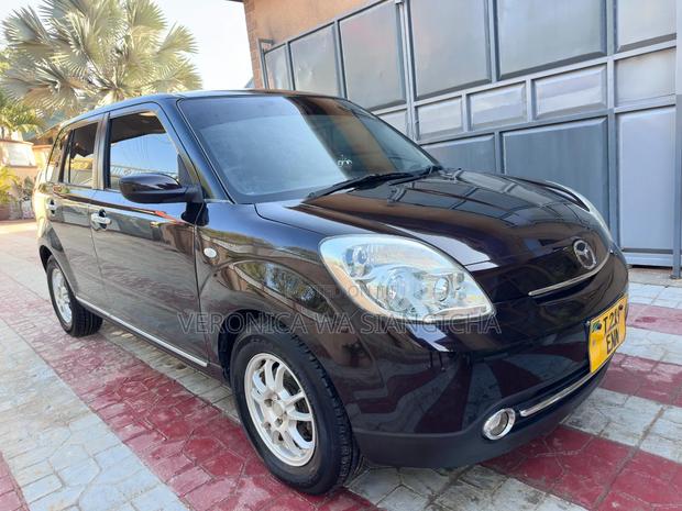 Mazda Verisa 2009