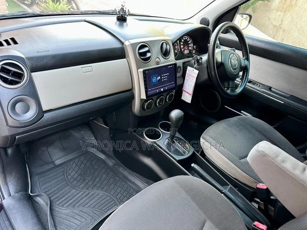 Mazda Verisa 2009