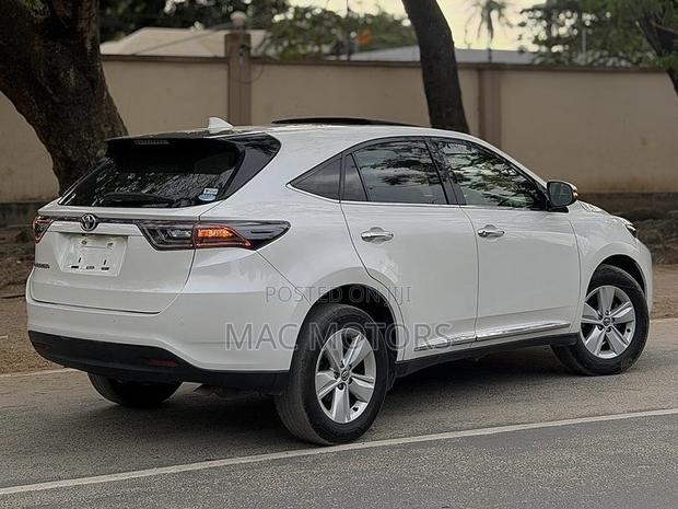 Toyota Harrier 2015 White