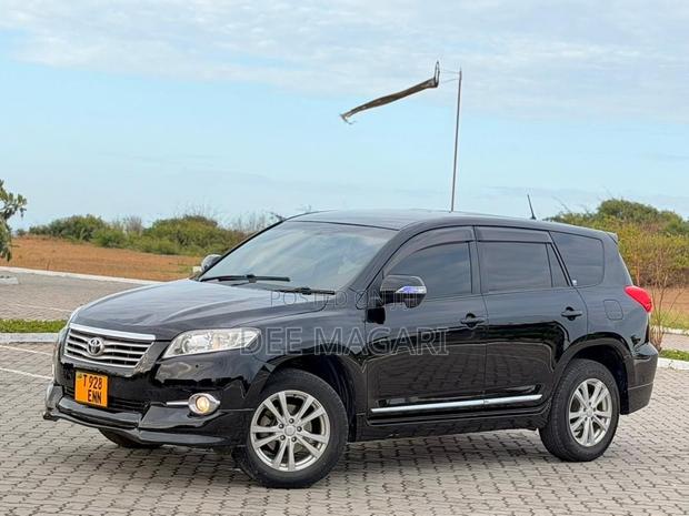 Toyota Vanguard 2010 Black