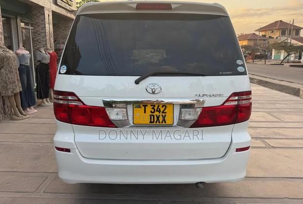 Toyota Alphard 2006 White
