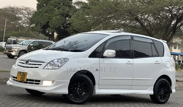 Toyota Corolla Spacio 2004 White