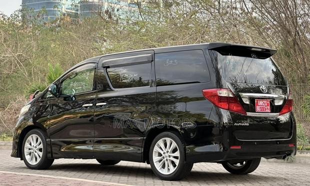 Toyota Alphard 2009 Black