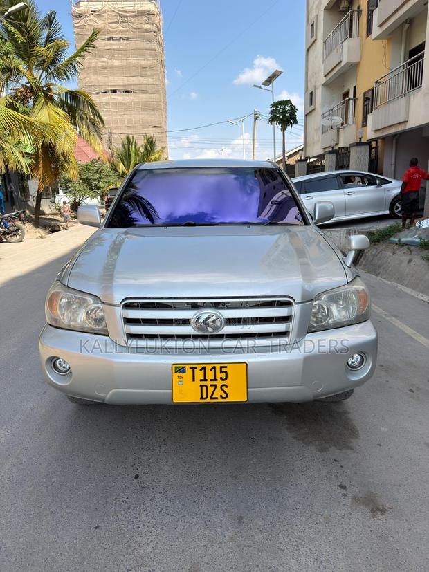 Toyota Kluger 2006 Silver
