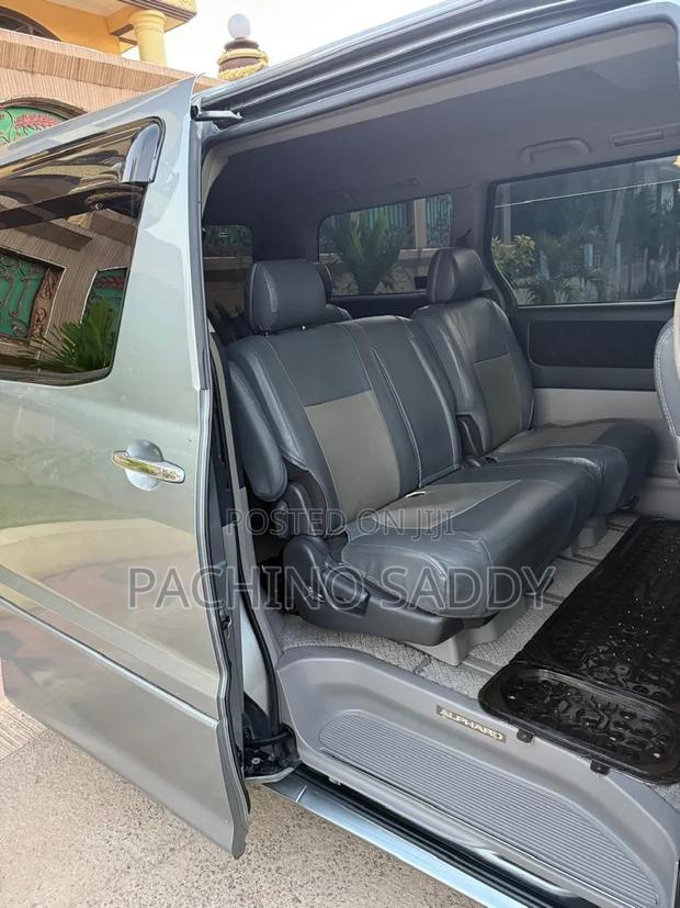 Toyota Alphard 2008 Gray