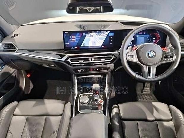 BMW M3 2024 Pearl
