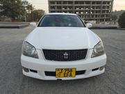 Toyota Crown Royale 2005 White for sale