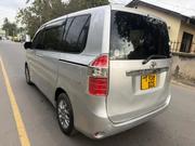 Toyota Noah 2007 Silver for sale
