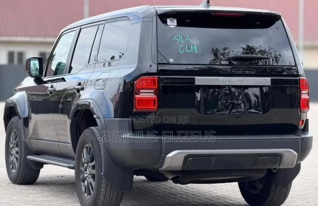 New Toyota Land Cruiser Prado 2025 Black