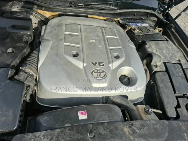 Toyota Crown 2001 Blue