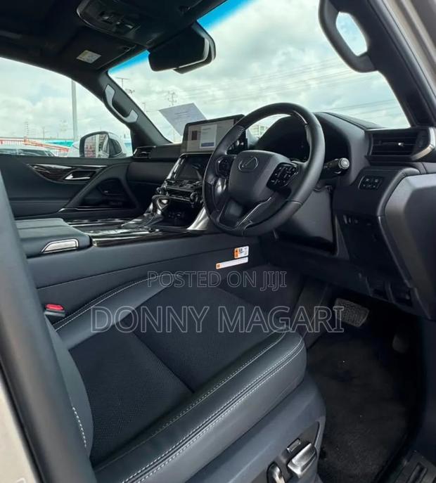 Lexus LX 500d 2026 Gray