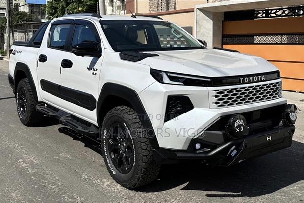 New Toyota Hilux 2026 Pearl