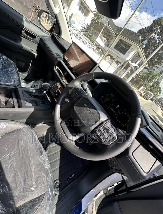 New Toyota Hilux 2026 Pearl