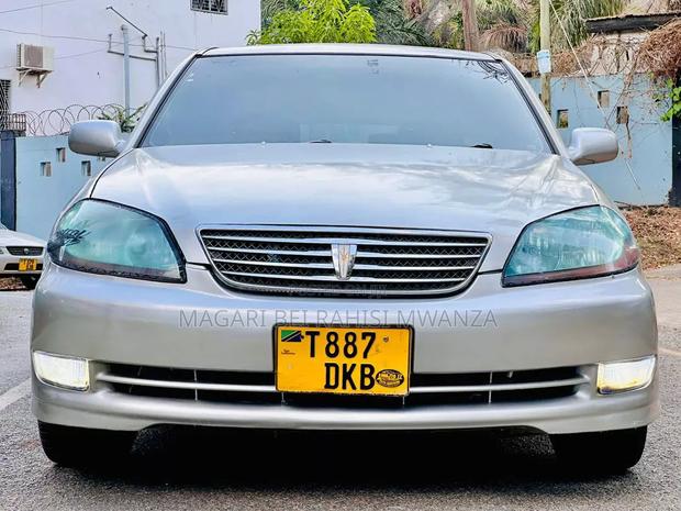 Toyota Mark II 2004 Silver