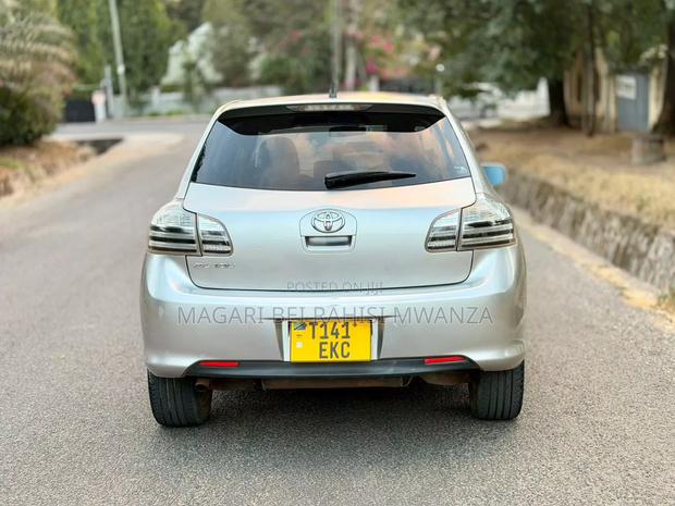 Toyota Blade 2007 Silver