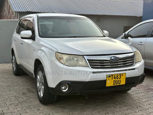 Subaru Forester 2009 White