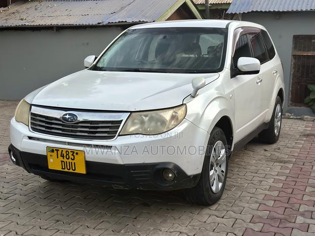 Subaru Forester 2009 White