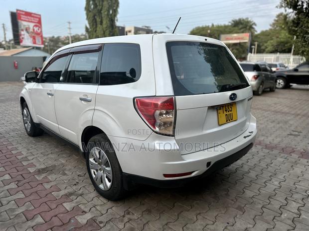 Subaru Forester 2009 White