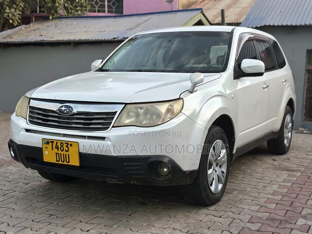 Subaru Forester 2009 White