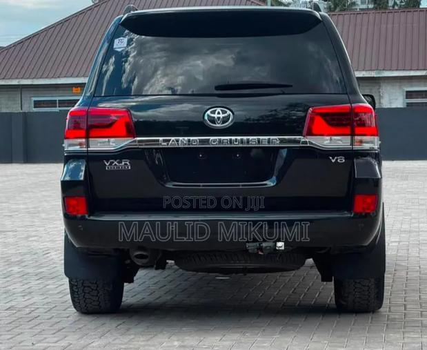 Toyota Land Cruiser 2021 Black
