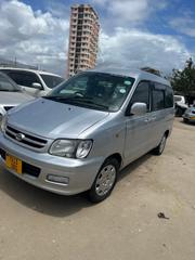 Toyota Noah 2003 Silver for sale