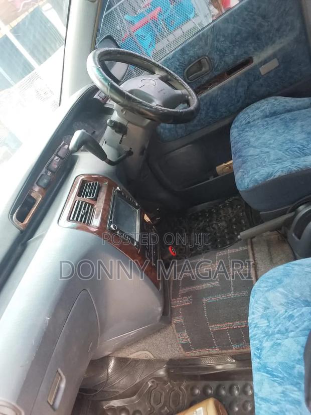 Toyota Noah 2001 Black