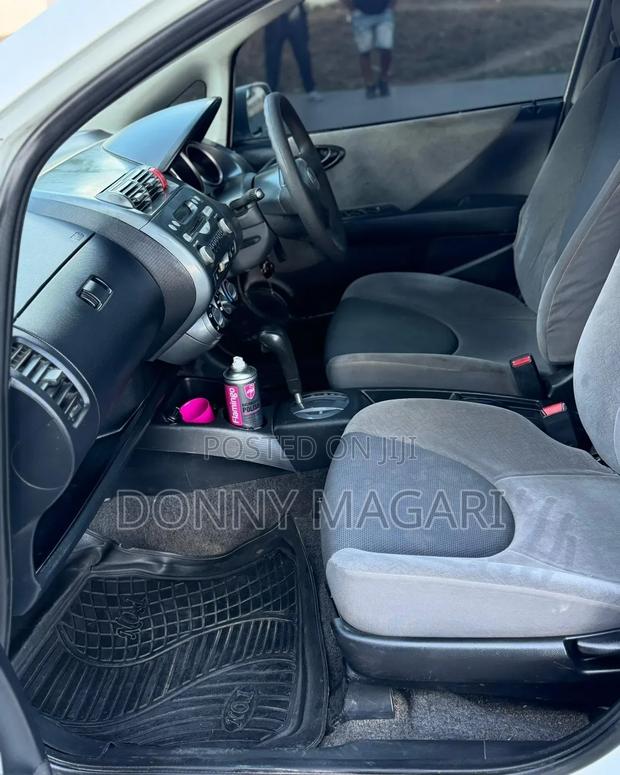 Honda Fit 2010 White