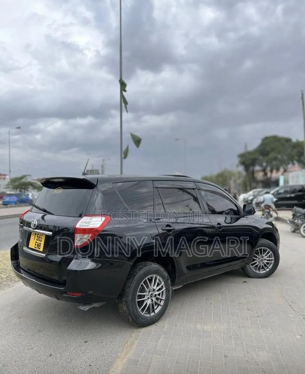 Toyota Vanguard 2007 Black