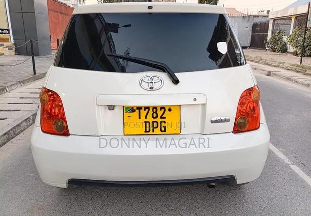Toyota IST 2005 White