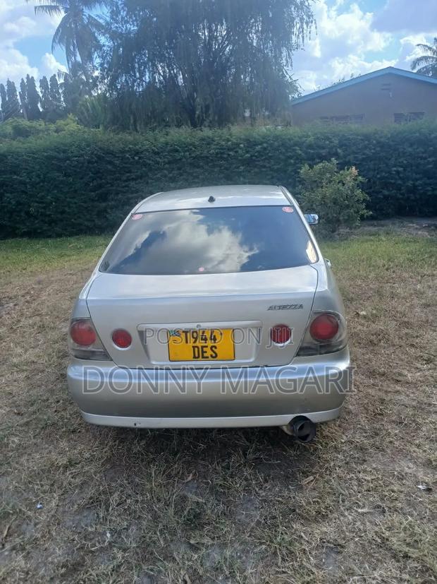 Toyota Altezza 2004 Silver
