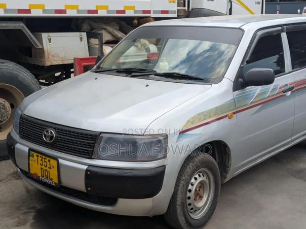 Toyota Succeed 2005 Silver