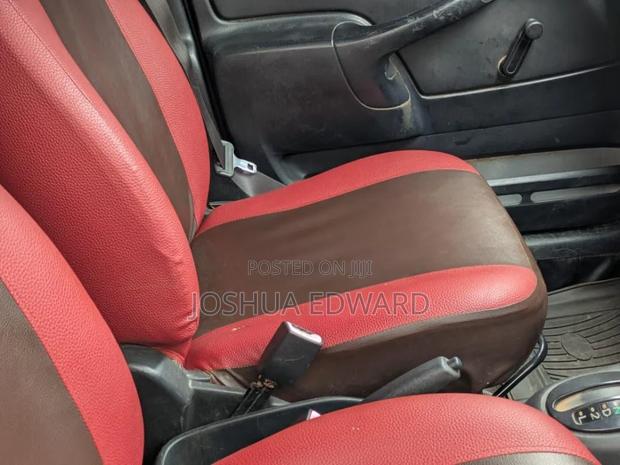 Toyota Succeed 2005 Silver