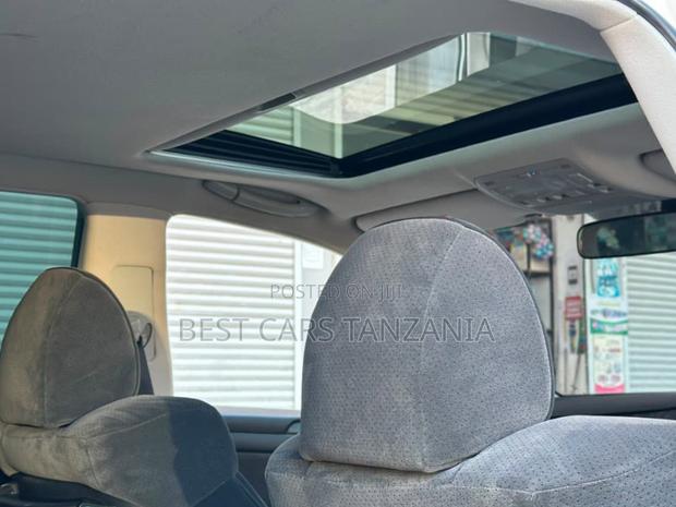 Toyota Crown 2006 Pearl