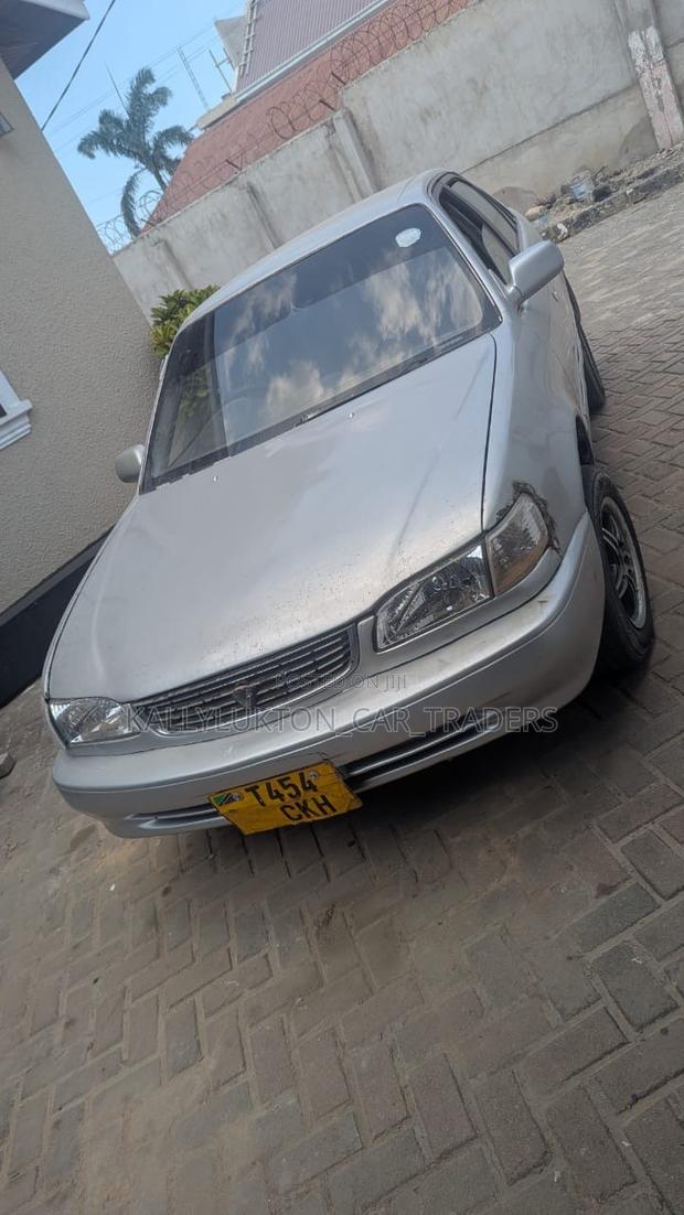 Toyota Corolla 2003 Silver