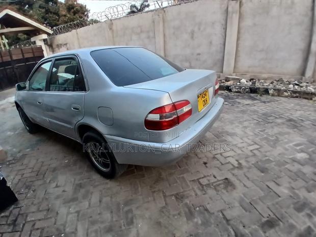 Toyota Corolla 2003 Silver